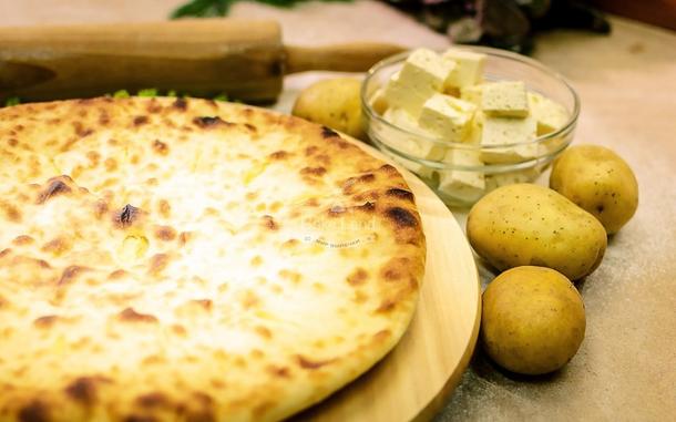 Пирог Осетинский с картофелем и сыром