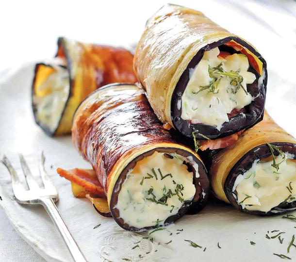 Рулетики из баклажана с соусом цахтон и орехами