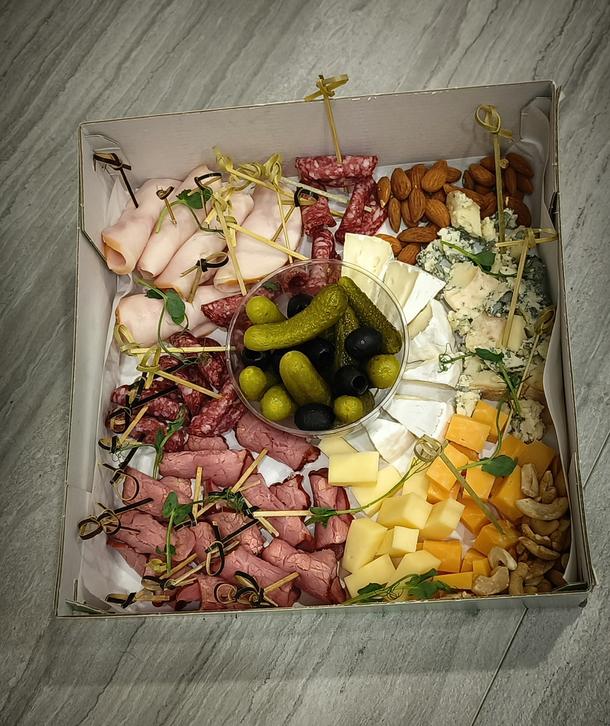 Сырно-мясная нарезка