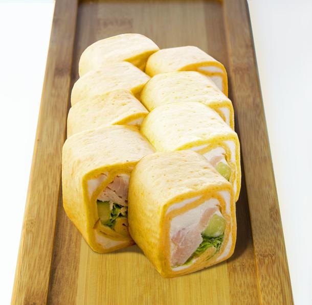 Ролл из сырной Тортильи с Патэ из курицы