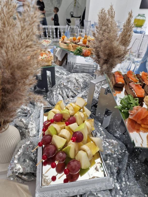 Фруктовое канапе