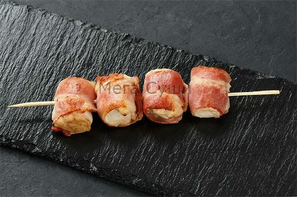 Тефтели по-итальянски на шпажках