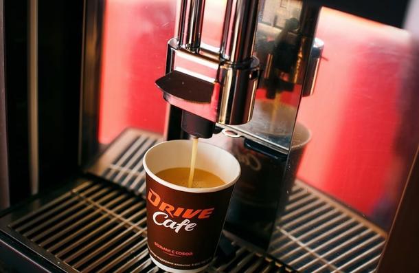 Кофе из кофе машины (сахар, молоко)