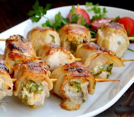 Шашлычки на шпажке (курица в беконе)