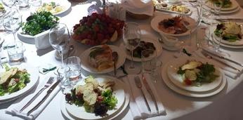 Аппетитный банкетный сет на 10 персон